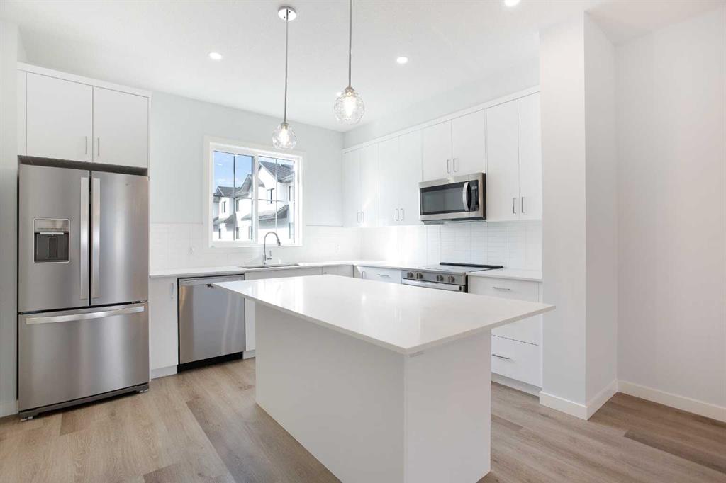 #115 1750 Rangeview Drive SE, Calgary, Alberta, T3S 0X3