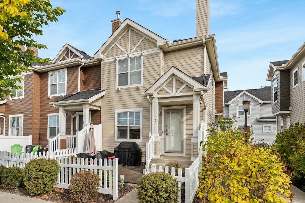 149 Elgin Gardens SE, Calgary, Alberta, T2Z 4T6