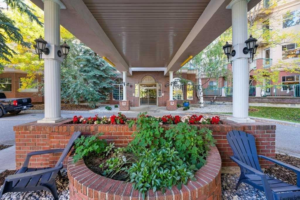 #215 200 Lincoln Way SW, Calgary, Alberta, T3E 7G7