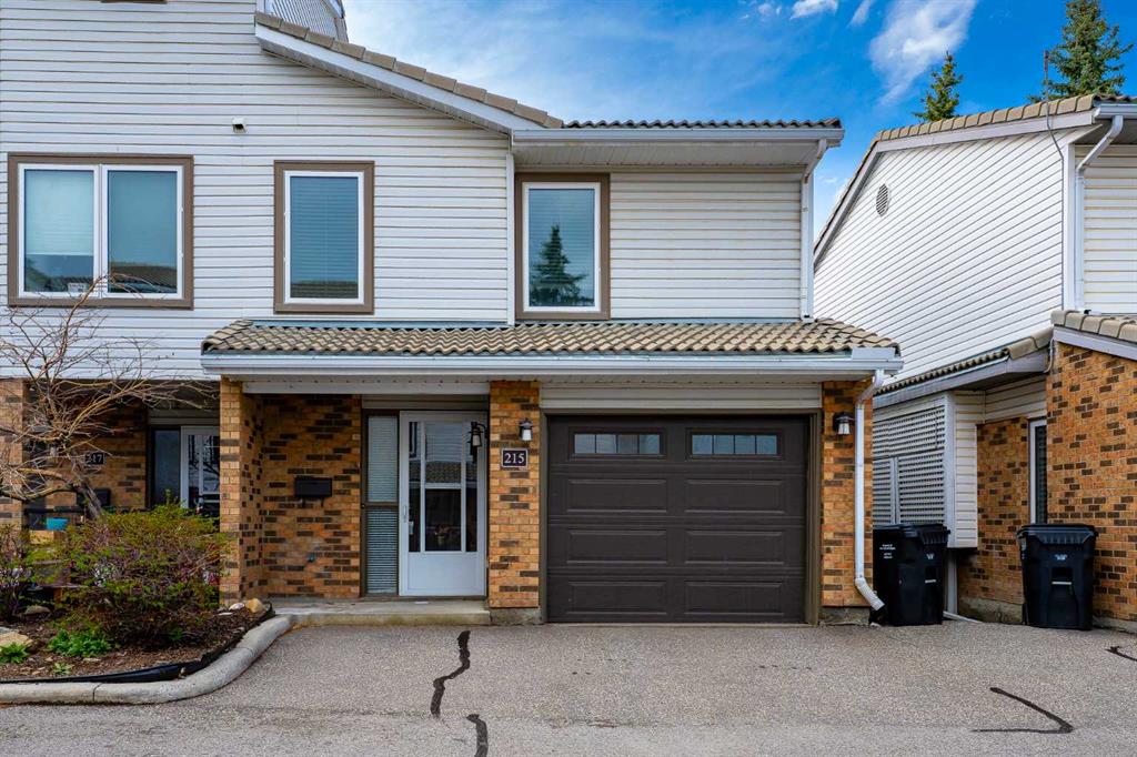 215 Coachway Lane SW, Calgary, Alberta, T3H 2V9