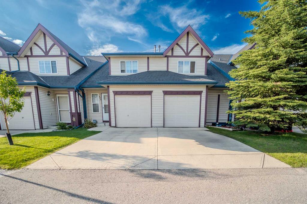 310 Country Village Cape NE, Calgary, Alberta, T3K5X2