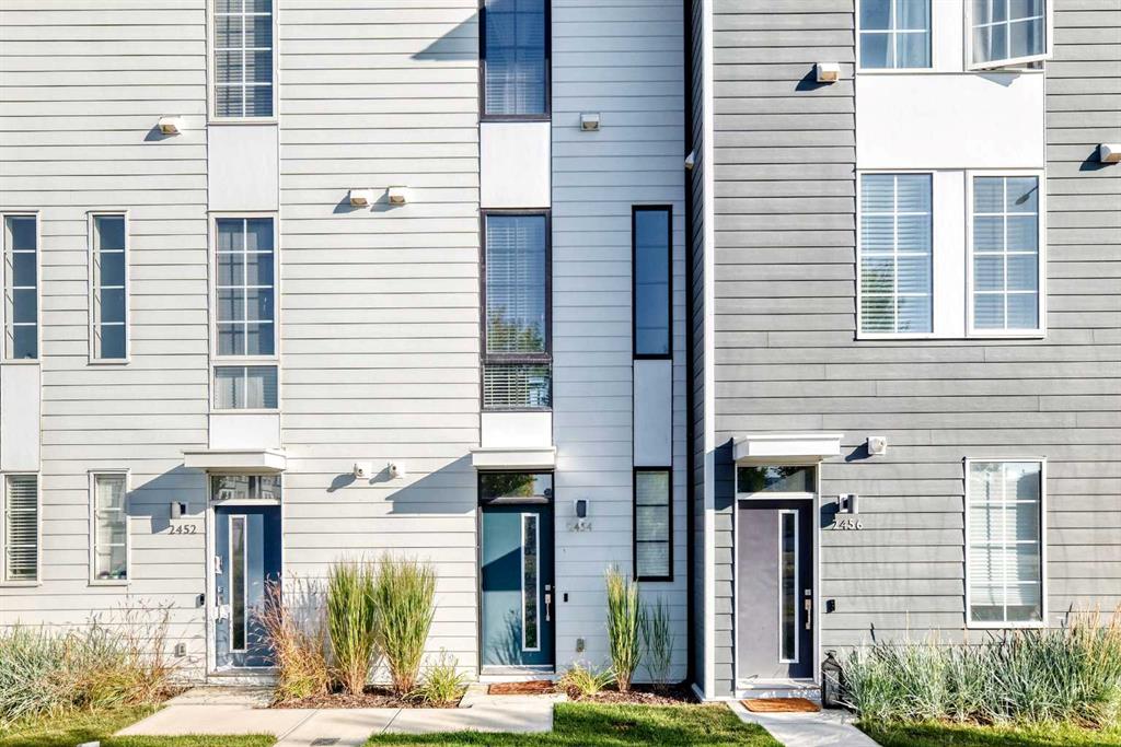 2454 210 Avenue SE, Calgary, Alberta, T2X 4C2