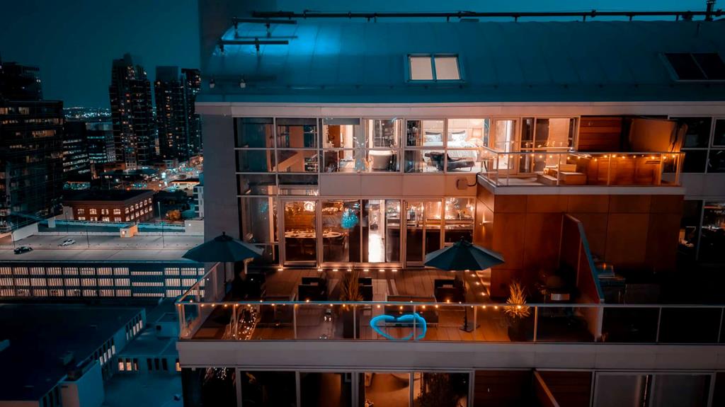 #2004 108 9th Avenue SW, Calgary, Alberta, T2P0S9