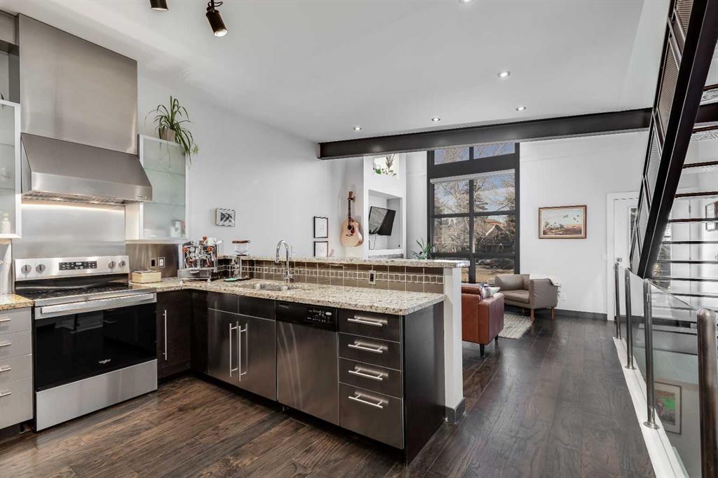 #302 1212 13 Street SE, Calgary, Alberta, T2G 5R3