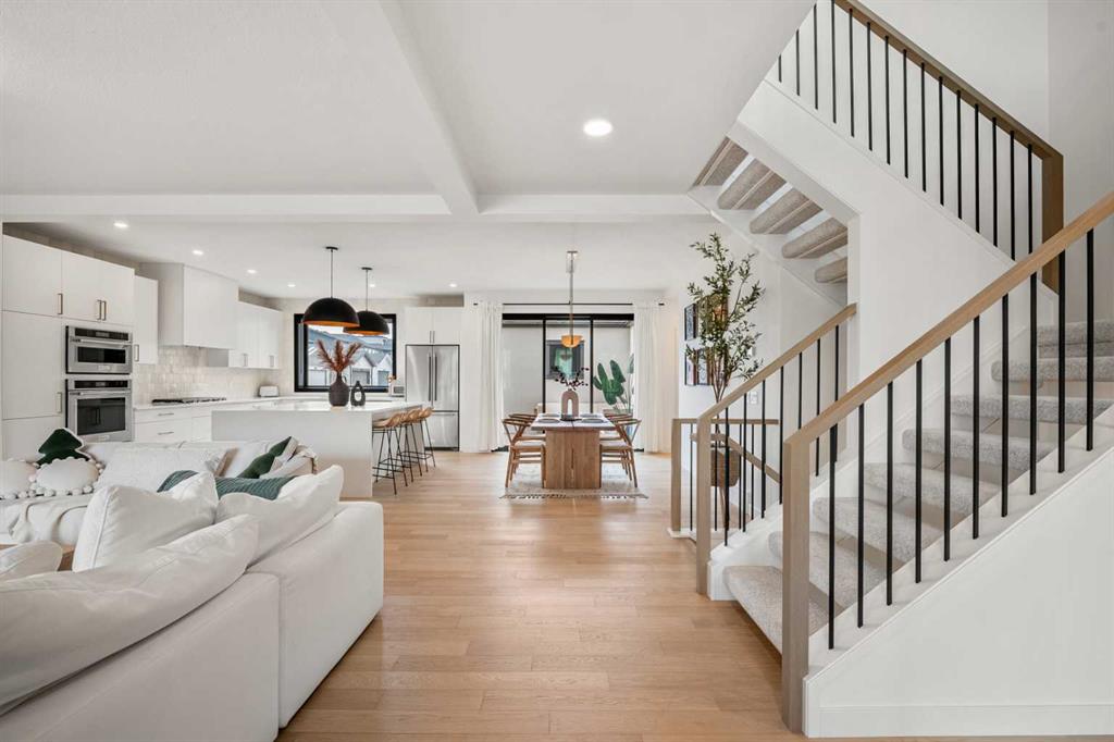 27 Bluerock Avenue SW, Calgary, Alberta, T3M 2Z9