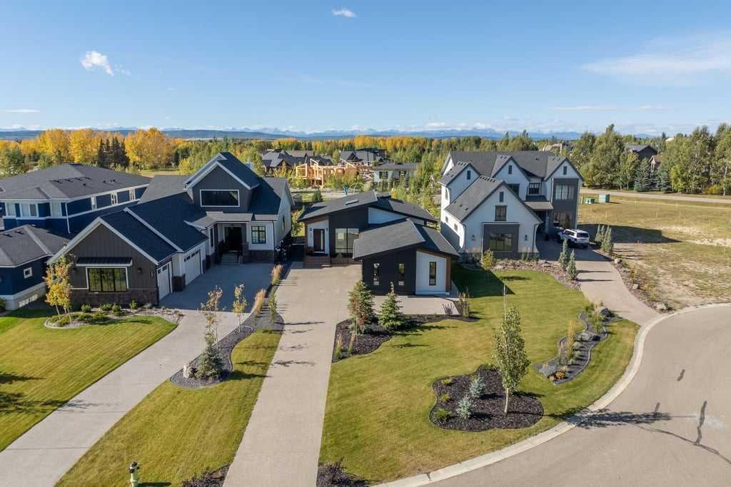 133 Glyde Park, Rural Rocky View County, Alberta, T3Z 0A1