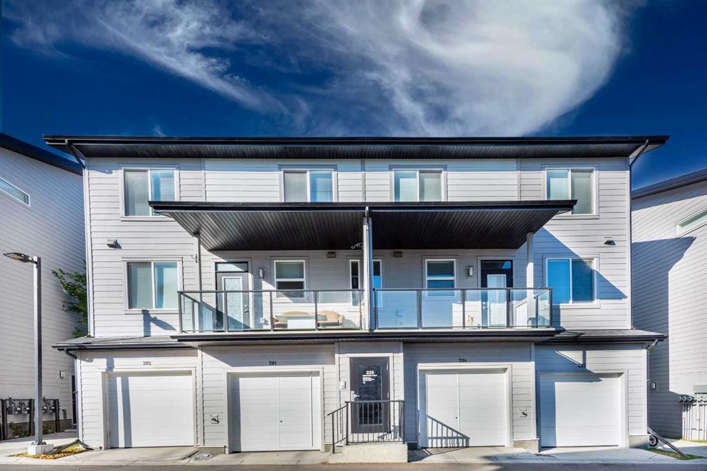 #203 225 Redstone Walk NE, Calgary, Alberta, T3N 1M6