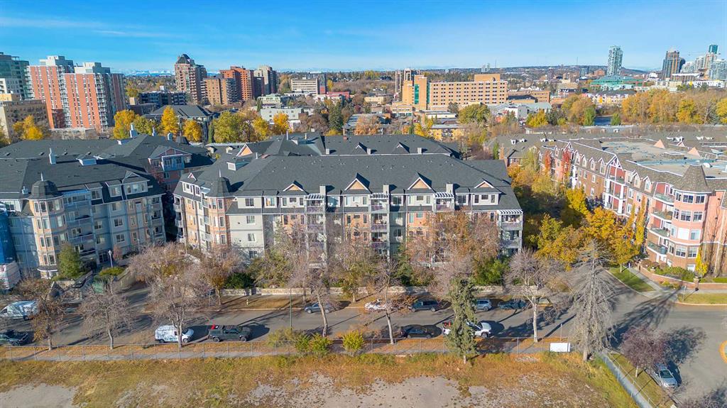 #106 2411 Erlton Road SW, Calgary, Alberta, T2S 3B9