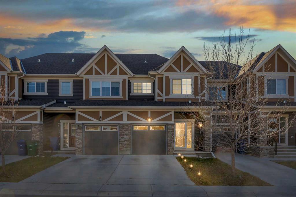 209 Hillcrest Square SW, Airdrie, Alberta, T4B 4J1