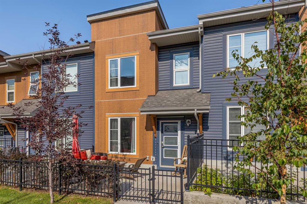 158 Livingston Common NE, Calgary, Alberta, T3P 1K1