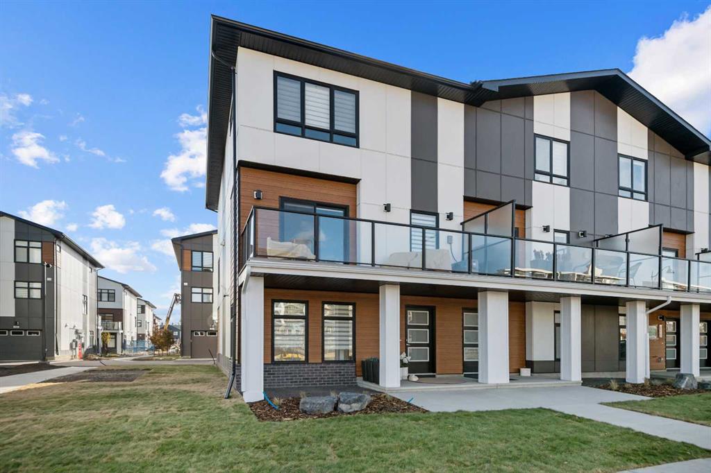 8305 8 Avenue SW, Calgary, Alberta, T3H 0C3