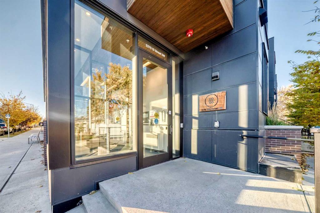 #311 3375 15 Street SW, Calgary, Alberta, T2T 4A2