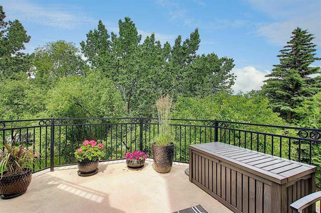 #5206 400 Eau Claire Avenue SW, Calgary, Alberta, T2P 4X2