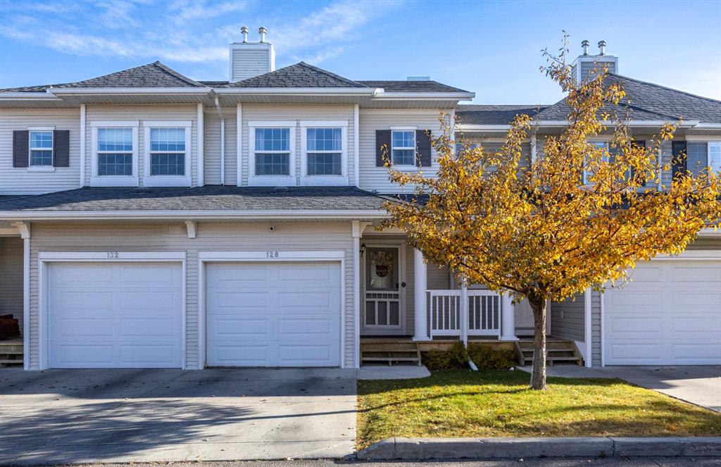 128 Country Village Manor NE, Calgary, Alberta, T3K 0L6