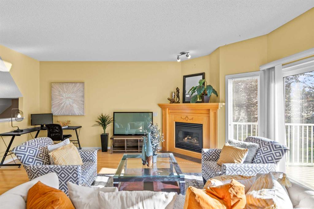 147 Hampstead Green NW, Calgary, Alberta, T3A 6H1