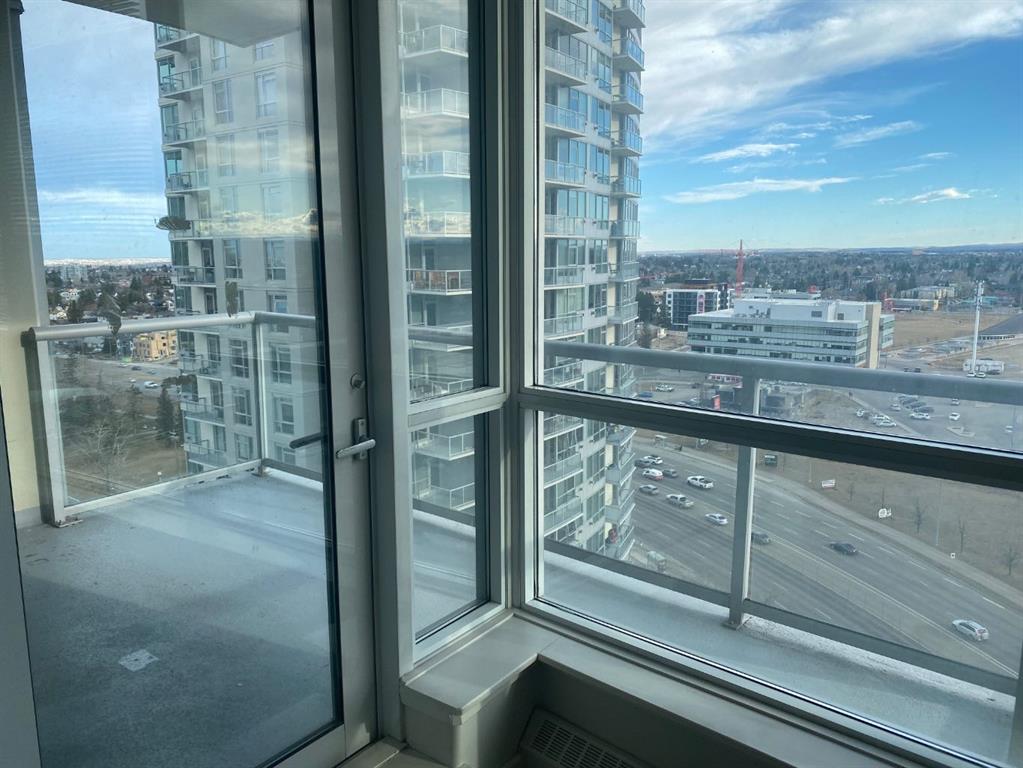 #1604 55 Spruce Place SW, Calgary, Alberta, T3C 3X5