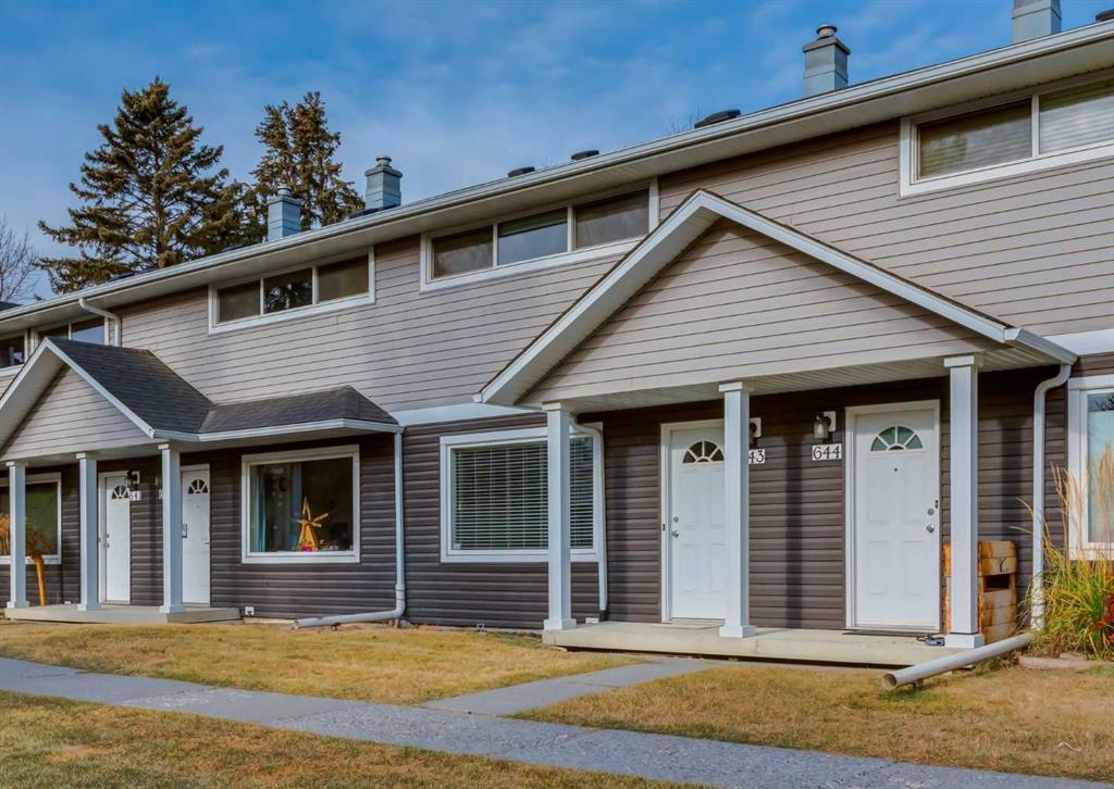 643 Regal Park NE, Calgary, Alberta, T2E 0S6