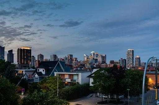 #401 2203 14 Street SW, Calgary, Alberta, T2T 3T2