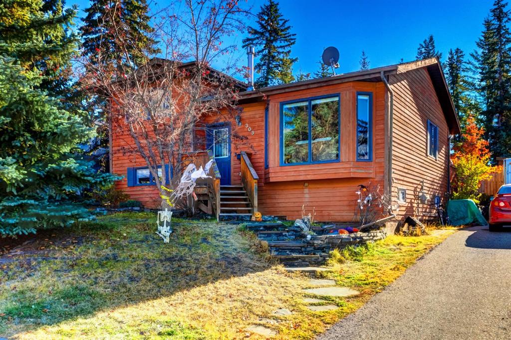 303 Pioneer Road, Canmore, Alberta, T1W 1E8