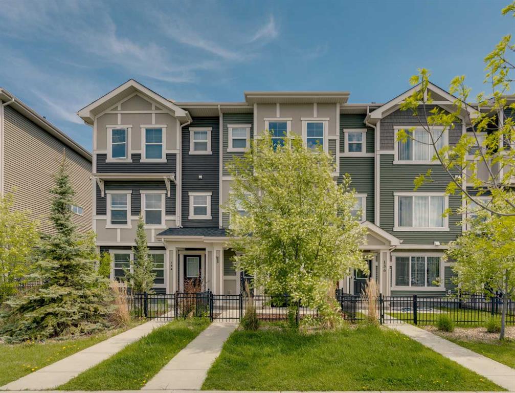 140 Sundown Road, Cochrane, Alberta, T4C 2M5