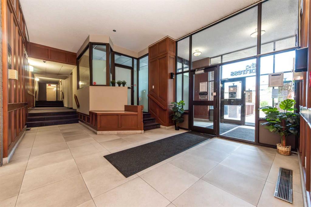 #314 4944 Dalton Drive NW, Calgary, Alberta, T3A 2E6