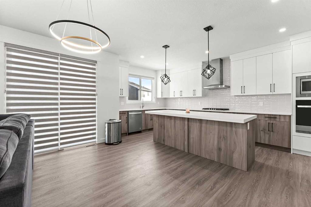 125 South Shore View, Chestermere, Alberta, T1X 0B4