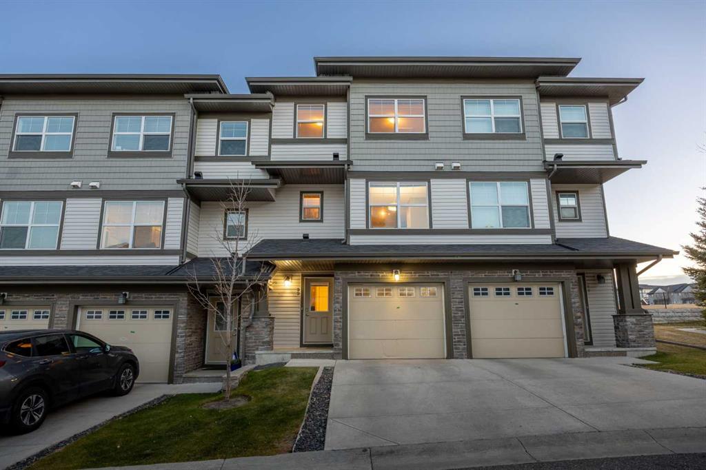 82 Panatella Road NW, Calgary, Alberta, T3K0S7