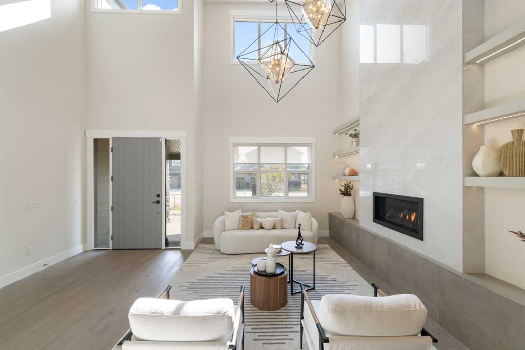 61 Sunvalley View, Cochrane, Alberta, T4C 3H1