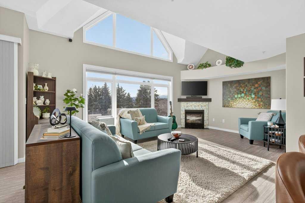 #305 141 Mountain Street, Cochrane, Alberta, T4C 1Z5