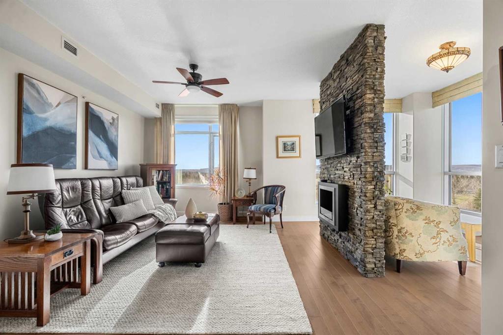 #808 16 Varsity Estates Circle NW, Calgary, Alberta, T3A 2C5