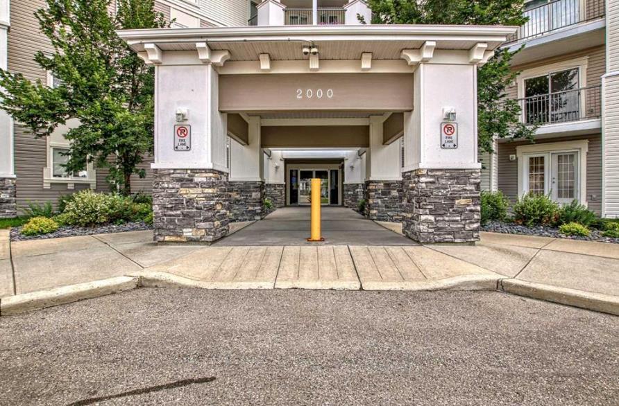 #2420 333 Taravista Drive NE, Calgary, Alberta, T3J 0H4