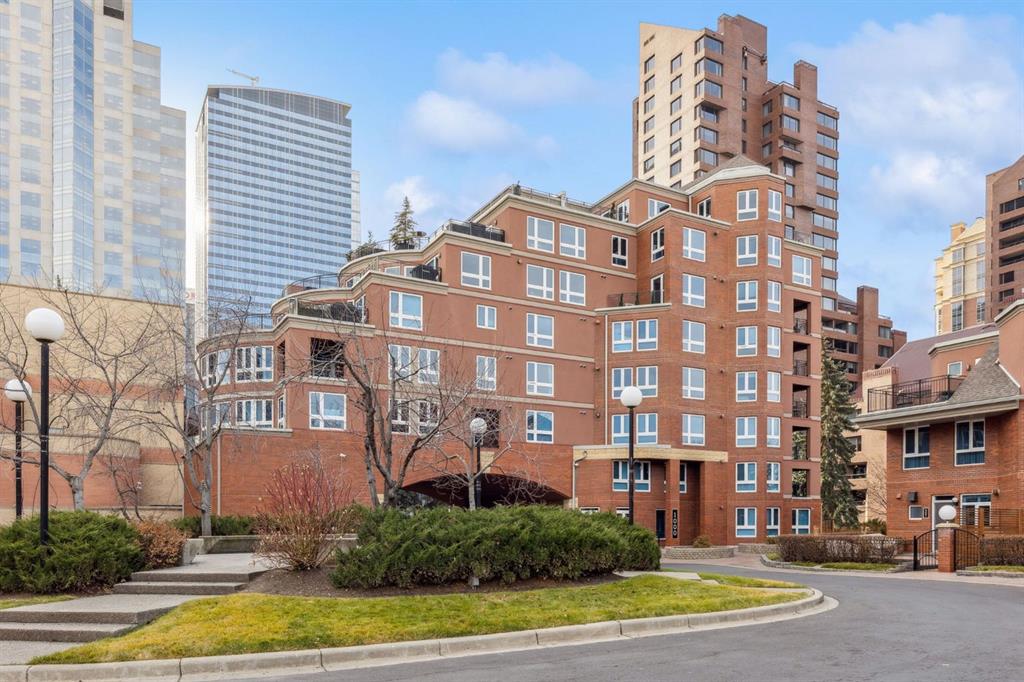 #1202 400 Eau Claire Avenue SW, Calgary, Alberta, T2P 4X2