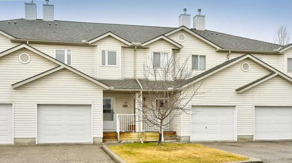 32 Mt Aberdeen Manor SE, Calgary, Alberta, T2Z 3N8