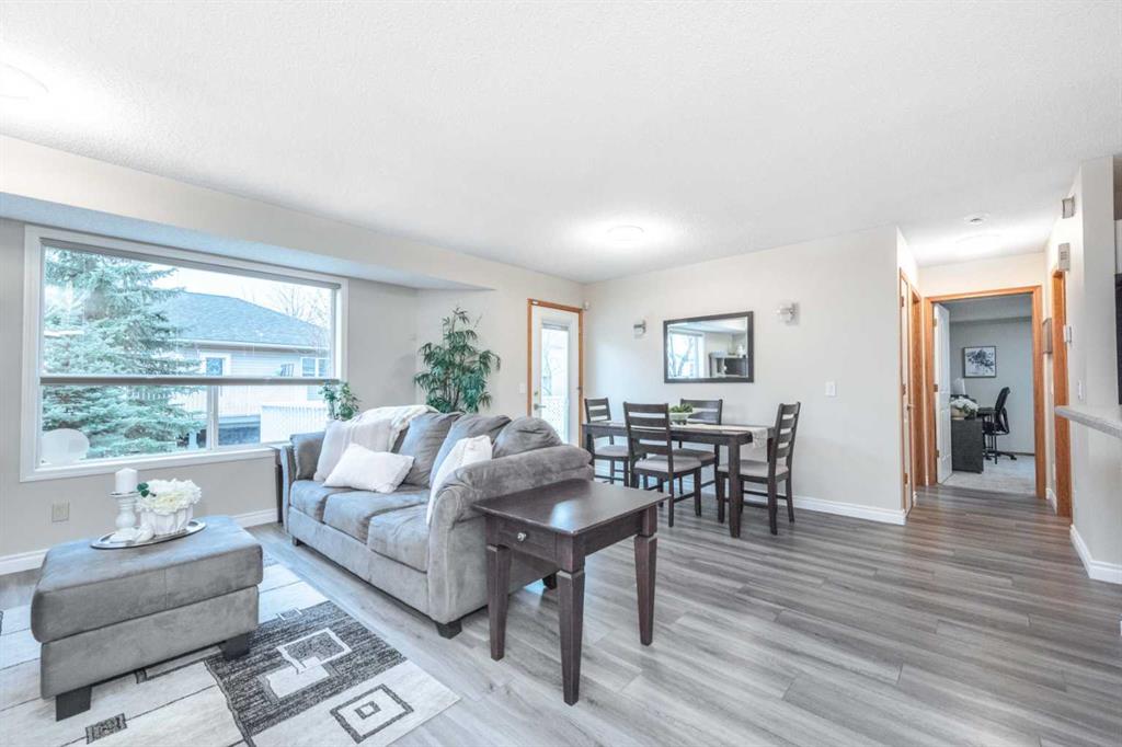 136 Mt Aberdeen Manor SE, Calgary, Alberta, T2Z 3N8