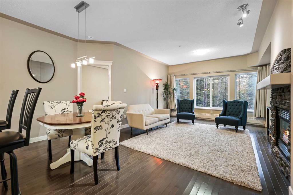 #313 20 Discovery Ridge Close SW, Calgary, Alberta, T3H 5X4