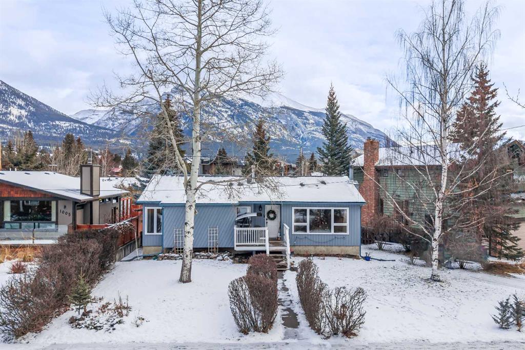 1001 9th Avenue, Canmore, Alberta, T1W1Z5